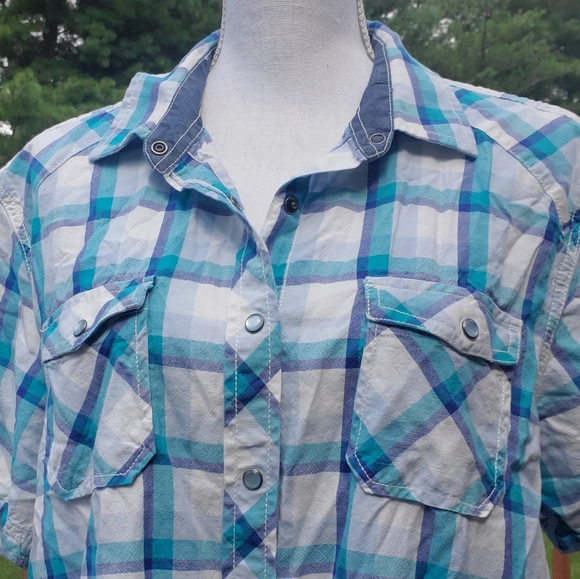 American rag blue green white plaid button top L - Picture 3 of 8
